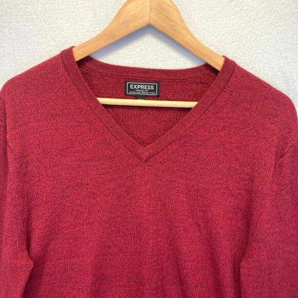 Express 100% Merino Wool Holiday Sweater Mens Size Medium Modern Fit Red V-Neck - Picture 4 of 10